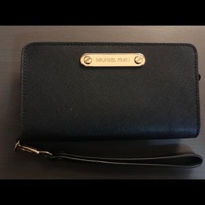 Michael Kors phone wristlet